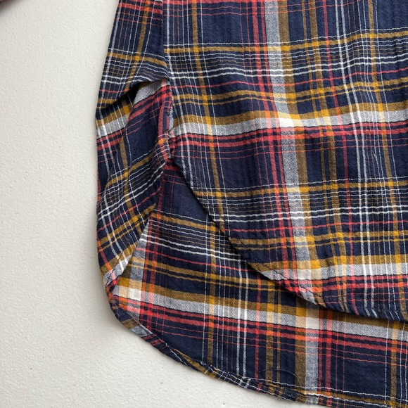 Twelve-O-Two Plaid Button Down Top size Small Blue Multi Studded Hi/Low - Picture 10 of 12